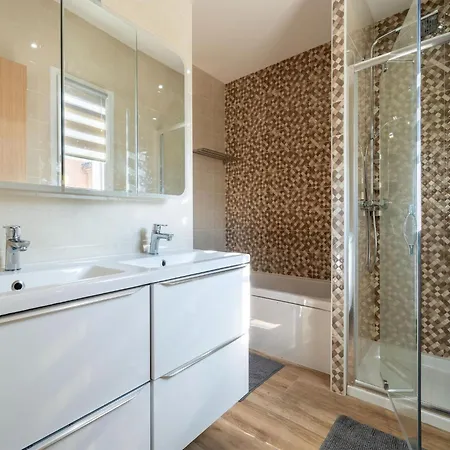 Majestic With Private Pool * Cessenon-sur-Orb